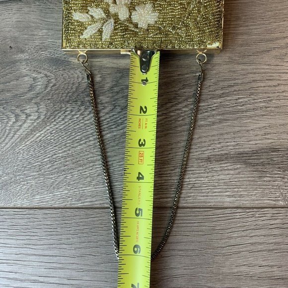Gold/White Bead FloralClutch/Purse. Kiss Lock Close Snake Chain Strap vintage - Picture 10 of 10